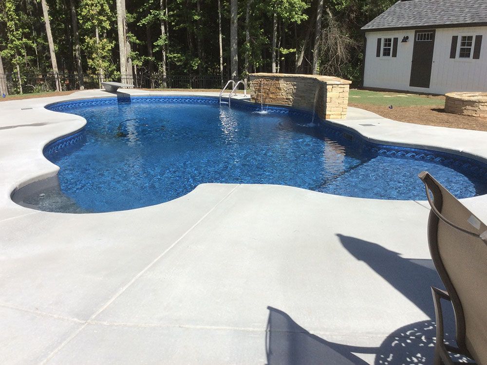 Pool with Hampton liner and a liner covered sundeck
